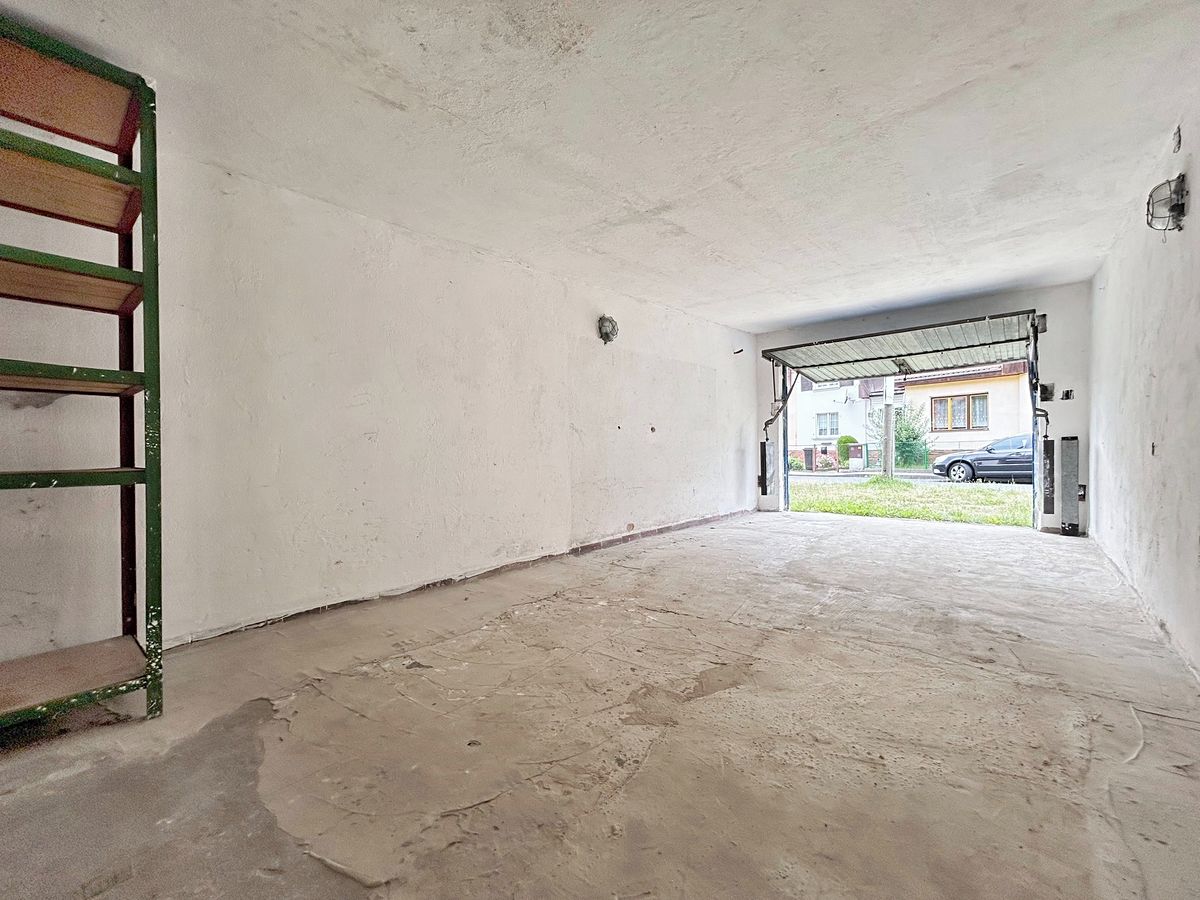 Prodej garáže 22 m² – fotografie 3