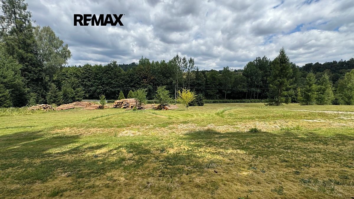 Prodej stavebního pozemku 1387 m² – fotografie 2