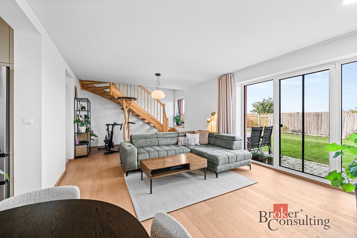 Prodej rodinného domu 120 m², pozemek 287 m² – fotografie 5
