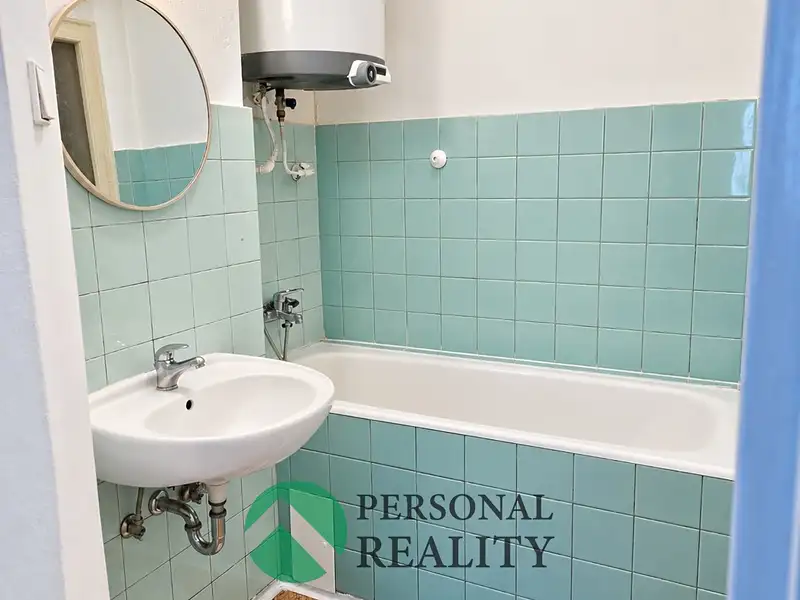Pronájem bytu 1+kk 28 m², Praha – náhled fotky 3