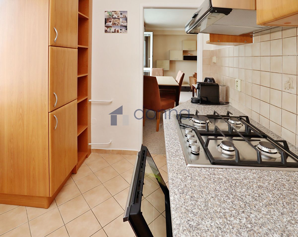 Pronájem bytu 2+1 48 m² – fotografie 4