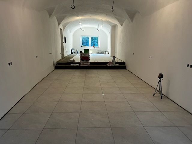 Pronájem obchodního prostoru 96 m² – fotografie 3
