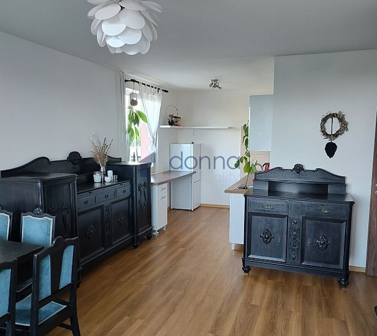 Pronájem bytu 3+kk 63 m² – fotografie 2