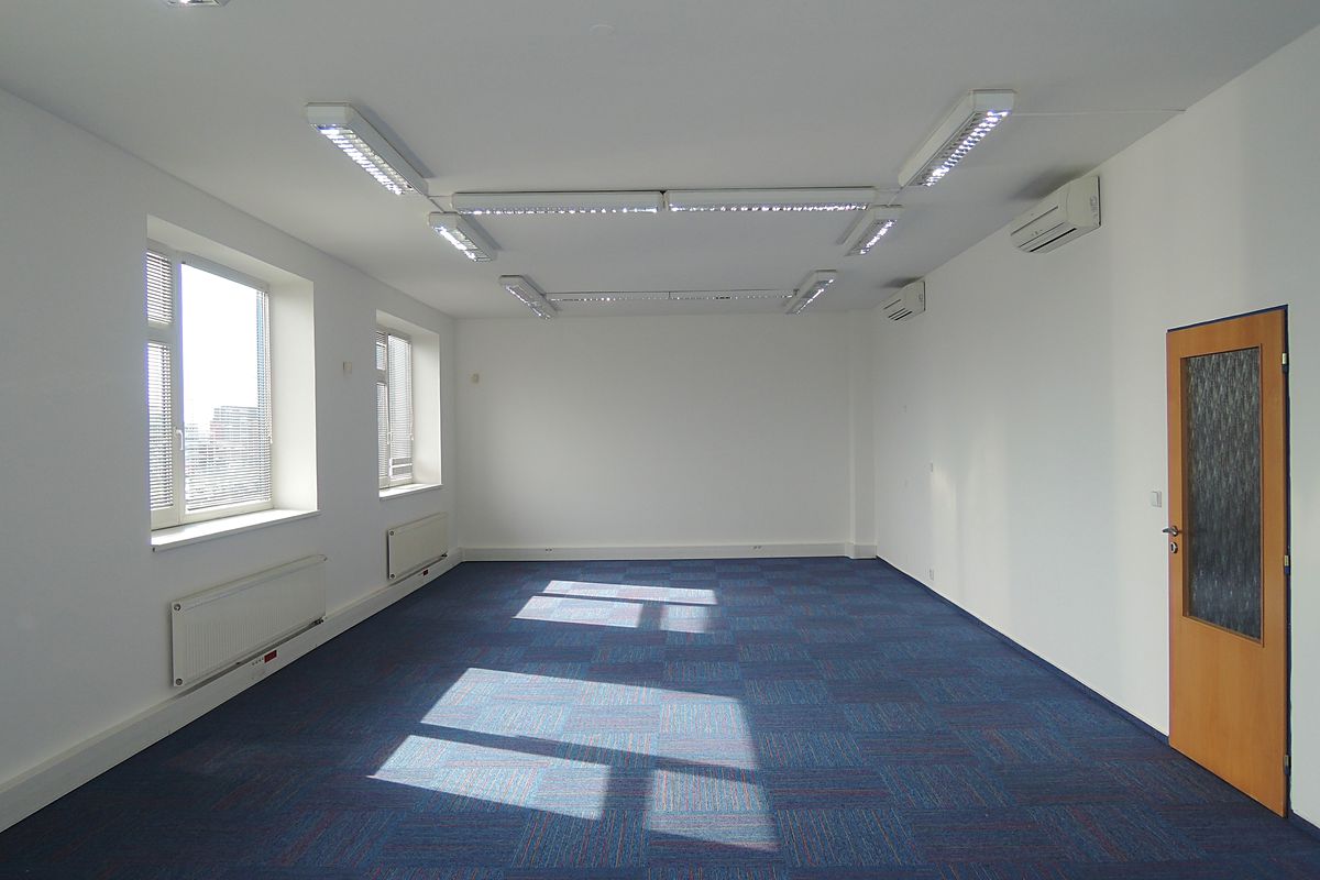 Pronájem kanceláře 135 m²