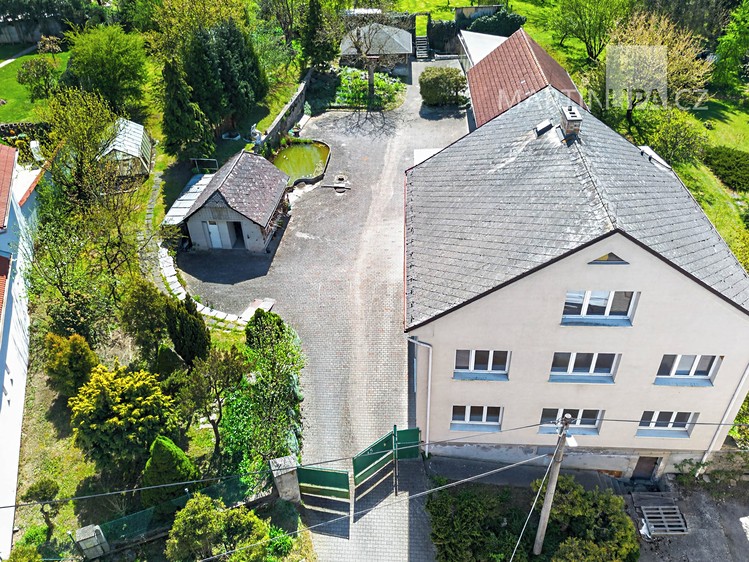 Prodej domu, 326 m² (58 z 92)