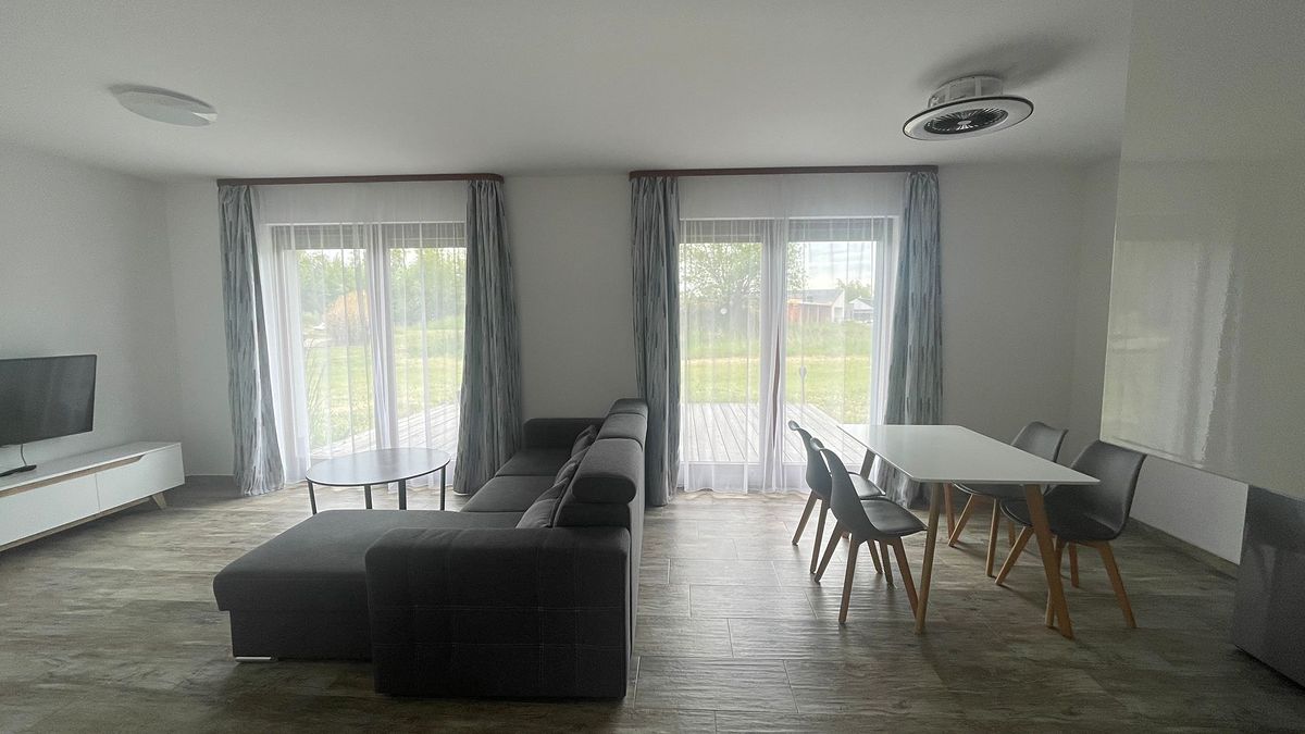 Pronájem bytu 2+kk 52 m² – fotografie 4