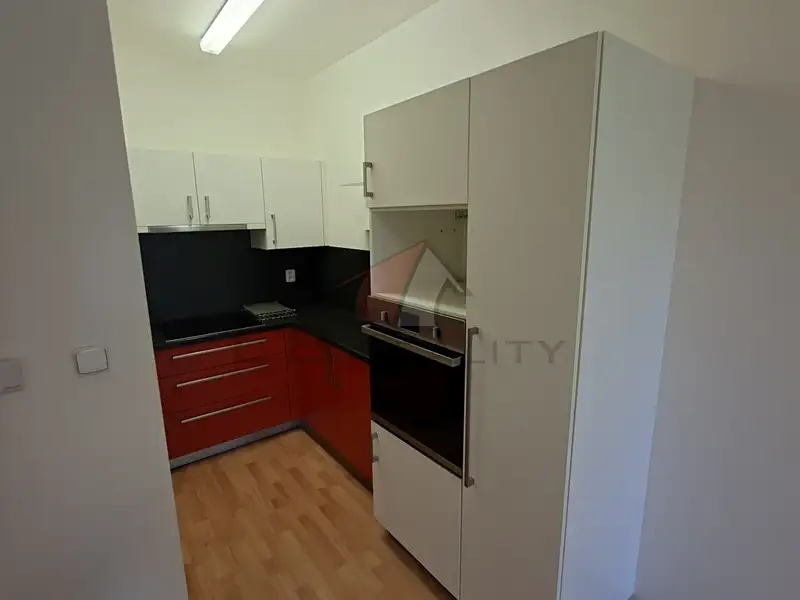 Pronájem bytu 2+kk 55 m², Kolín – náhled fotky 3