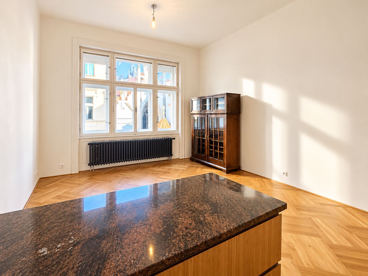 Pronájem bytu 3+kk 82 m² – fotografie 2