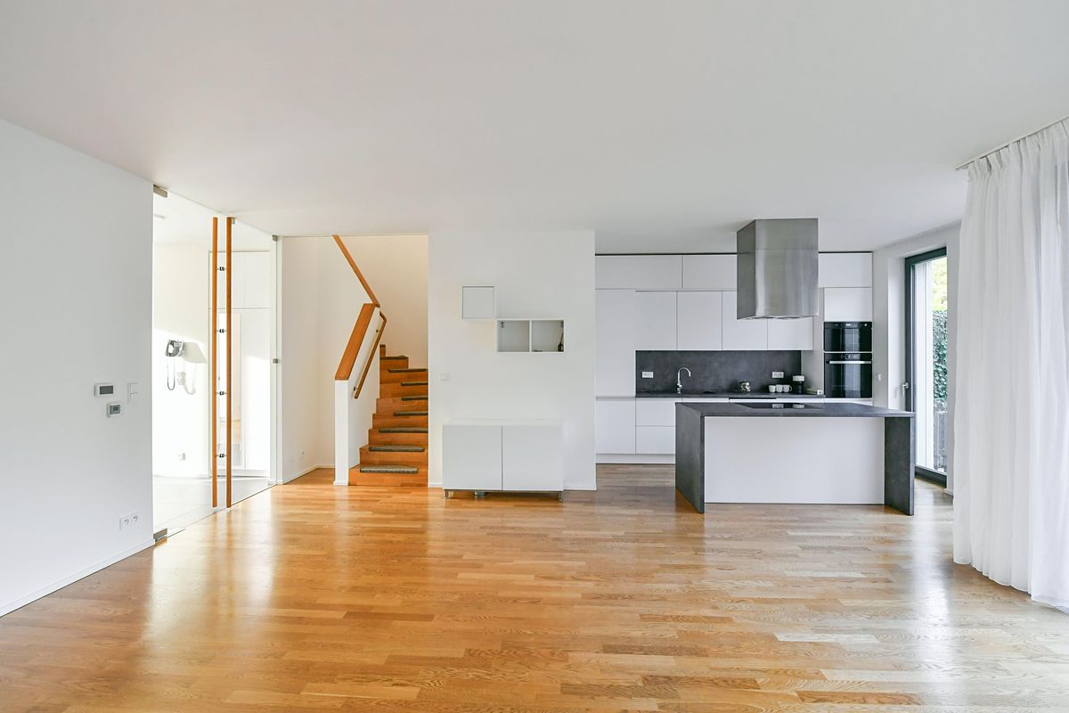 Pronájem rodinného domu 210 m², pozemek 207 m² – fotografie 2