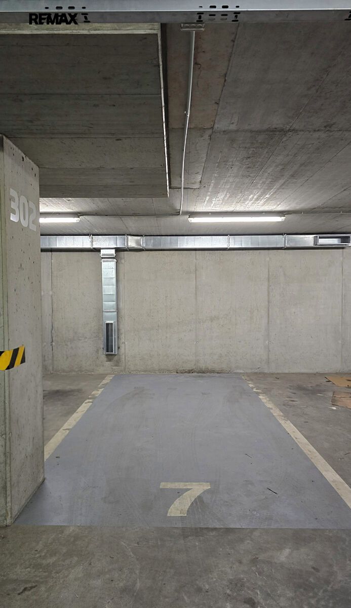 Prodej garážového stání 13 m² – fotografie 3