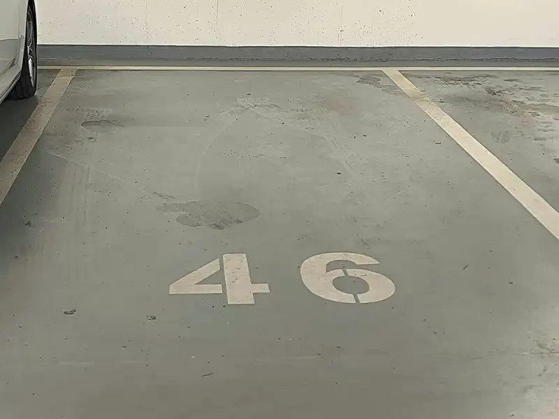 Pronájem garážového stání 15 m², Praha – náhled fotky 2