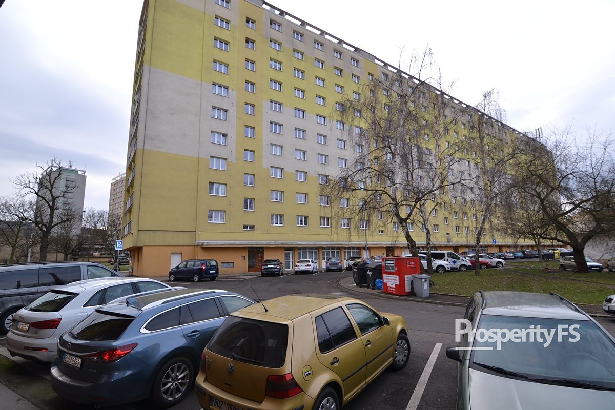 Pronájem bytu 3+1 72 m² – fotografie 3