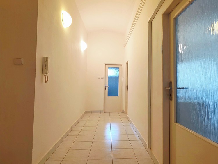 Pronájem bytu 3+kk, 62 m² (10 z 16)