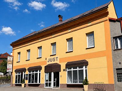 Prodej rodinného domu 346 m², pozemek 229 m²