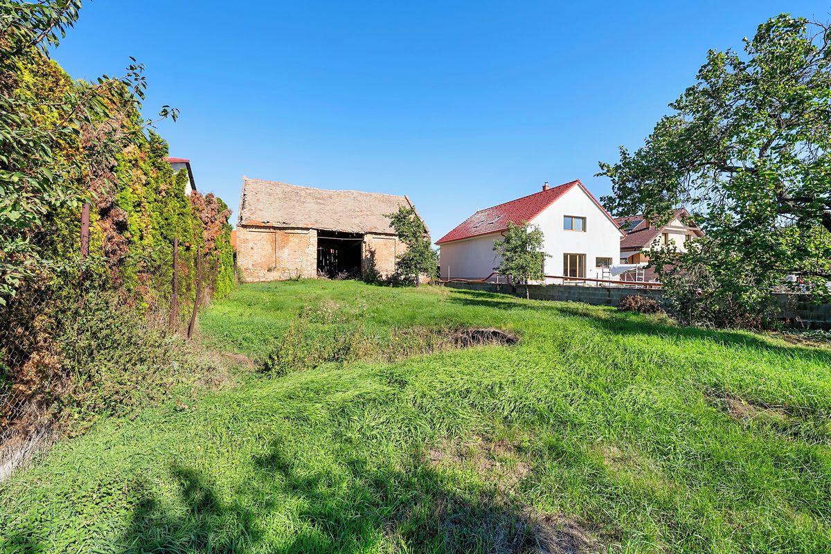 Prodej stavebního pozemku 700 m² – fotografie 3