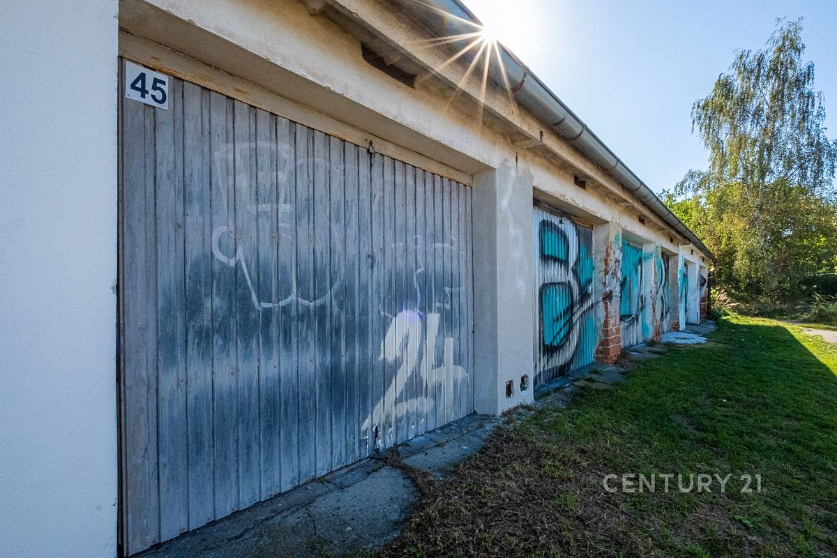 Prodej garáže 18 m² – fotografie 2