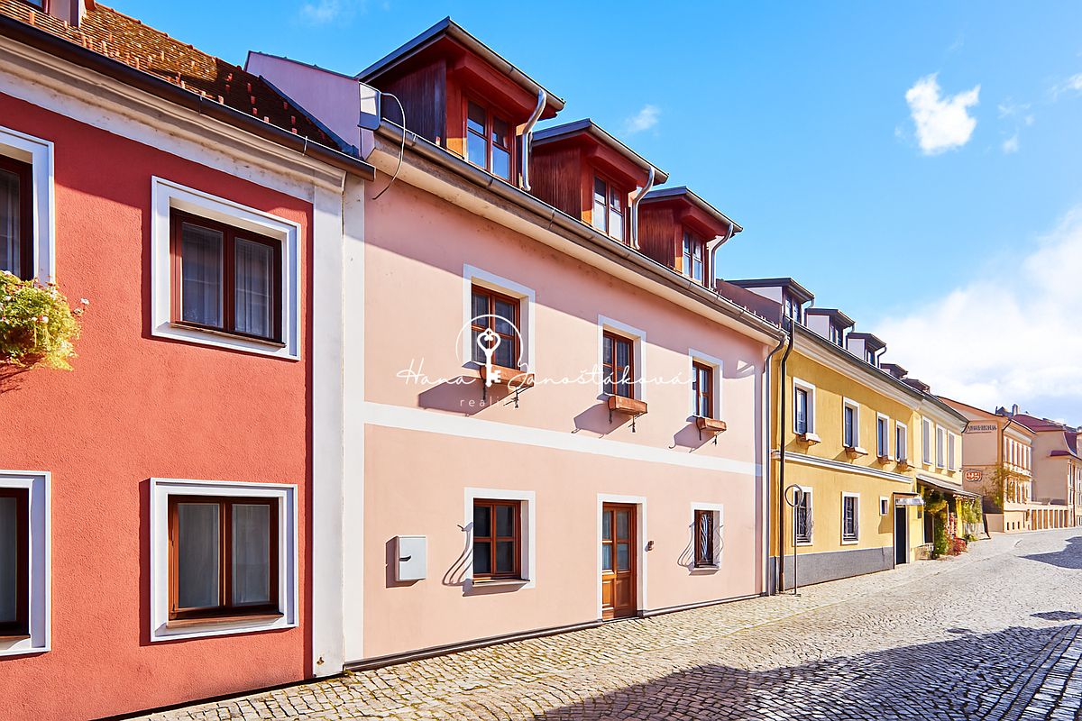 Prodej ubytovacího zařízení 270 m²