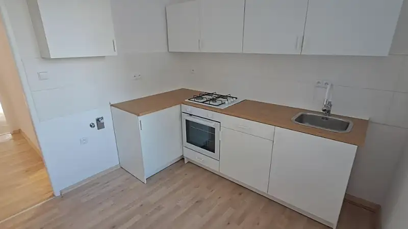 Pronájem bytu 2+1 65 m², Příbram – náhled fotky 2