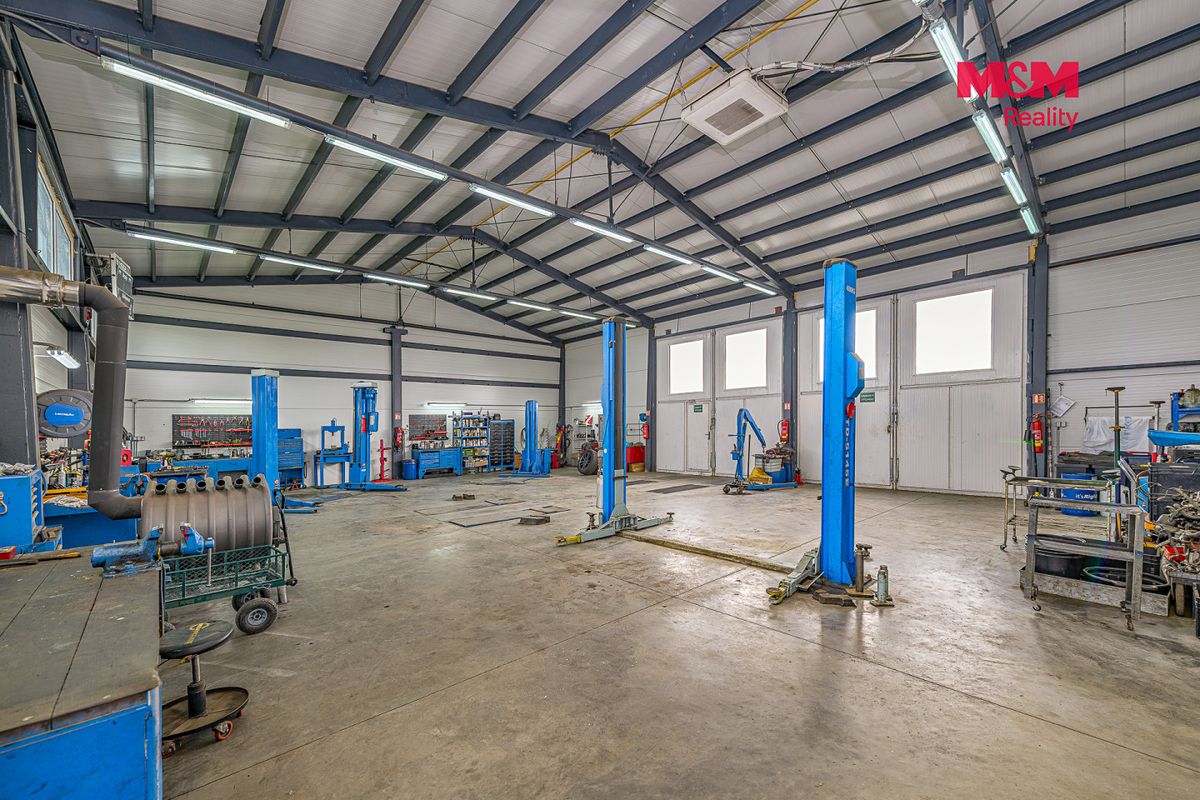 Prodej výrobní haly, prostoru 270 m² – fotografie 3