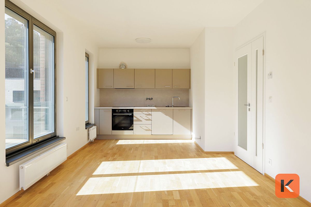 Pronájem bytu 2+kk 57 m² – fotografie 2