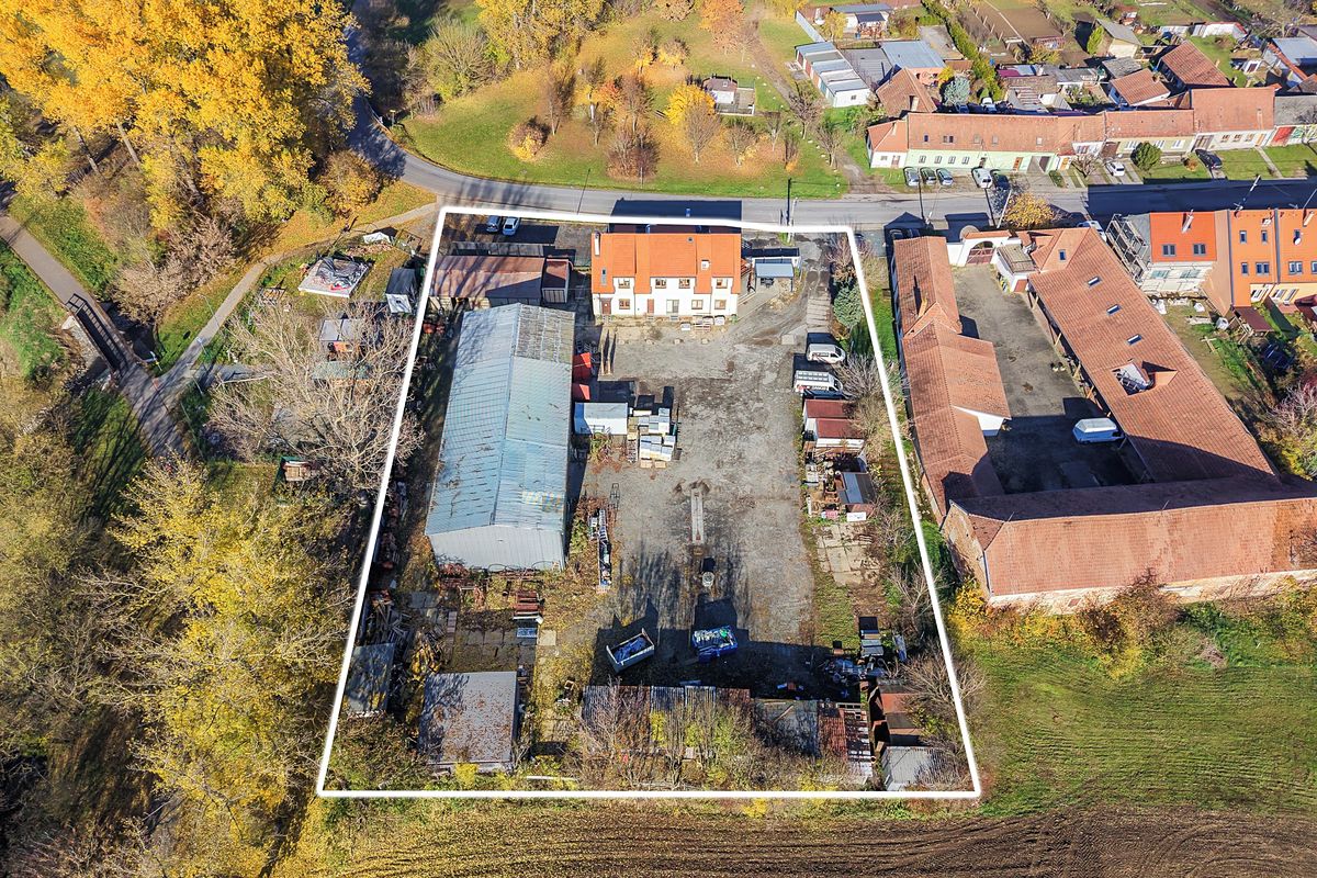 Pronájem komerční nemovitosti 1250 m²