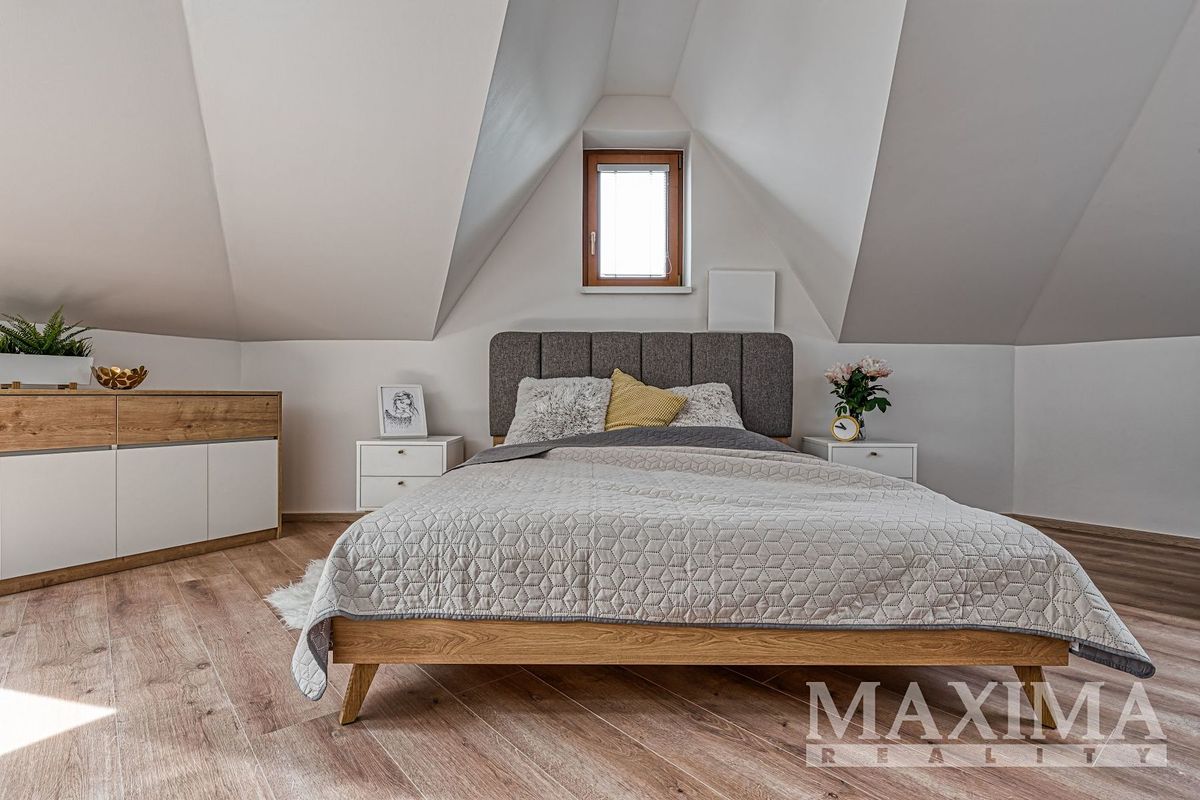 Pronájem bytu 1+kk 41 m² – fotografie 2