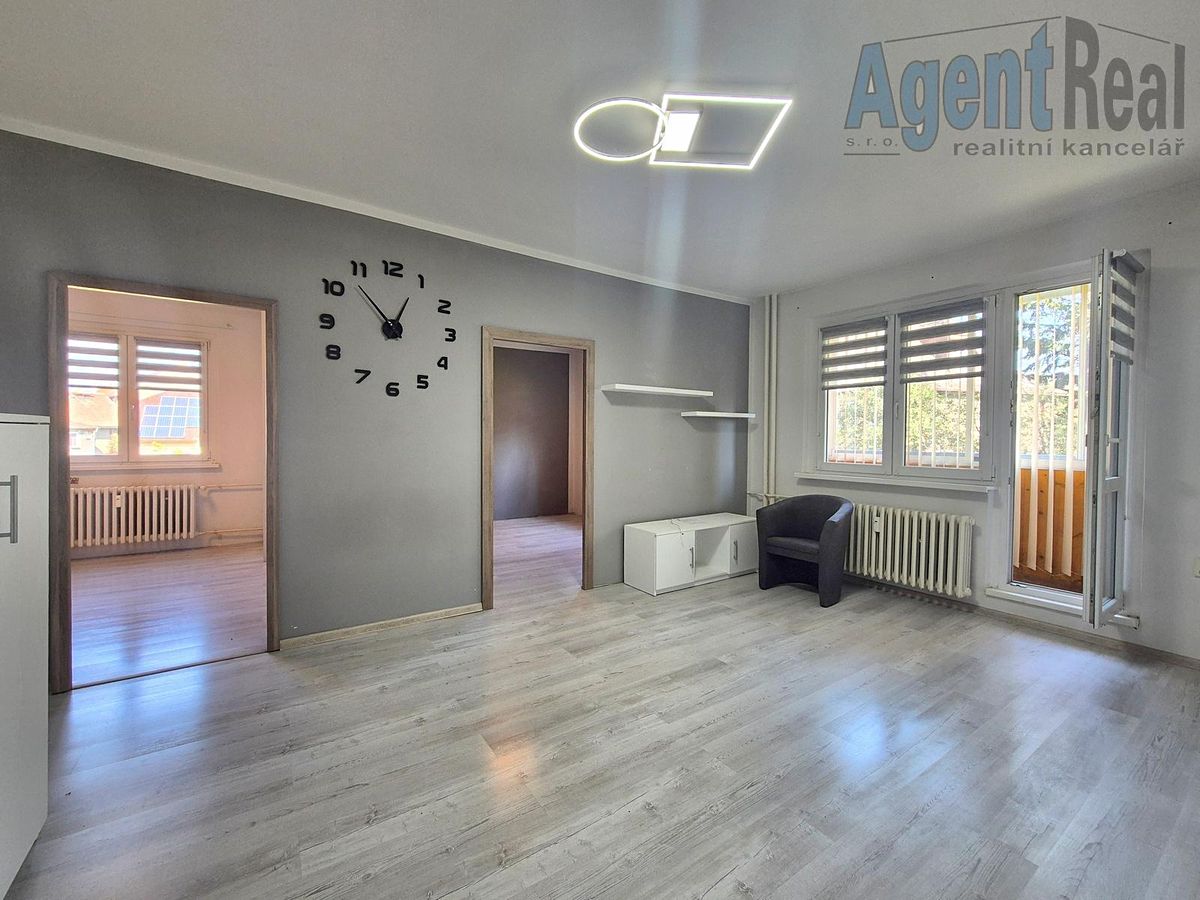 Pronájem bytu 3+1 60 m² – fotografie 2
