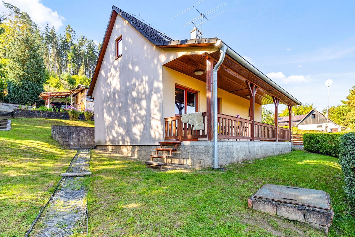 Prodej chaty 170 m², pozemek 836 m²