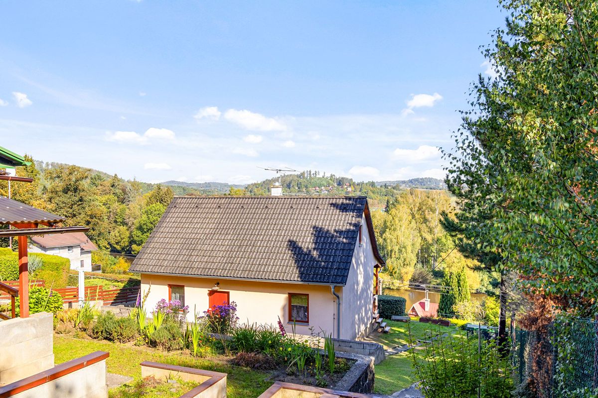Prodej chaty 170 m², pozemek 836 m² – fotografie 2
