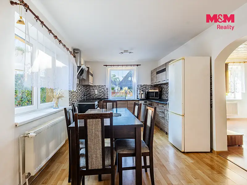 Prodej rodinného domu 112 m², pozemek 282 m², Cvikov – náhled fotky 2