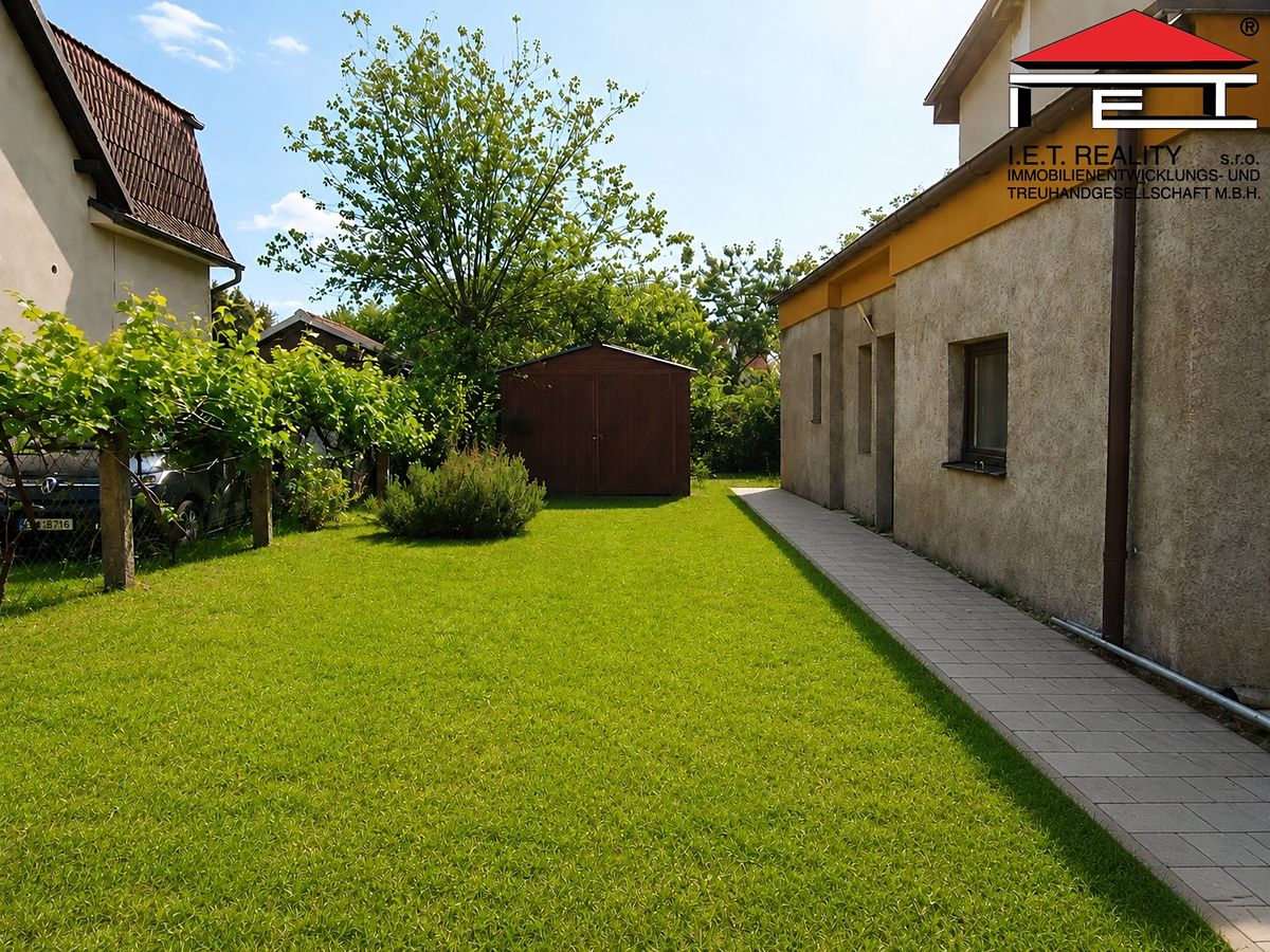 Pronájem rodinného domu 120 m², pozemek 330 m² – fotografie 2