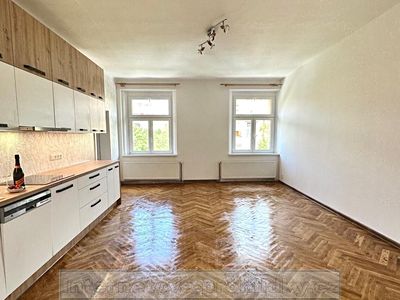 Pronájem bytu 2+kk 79 m²