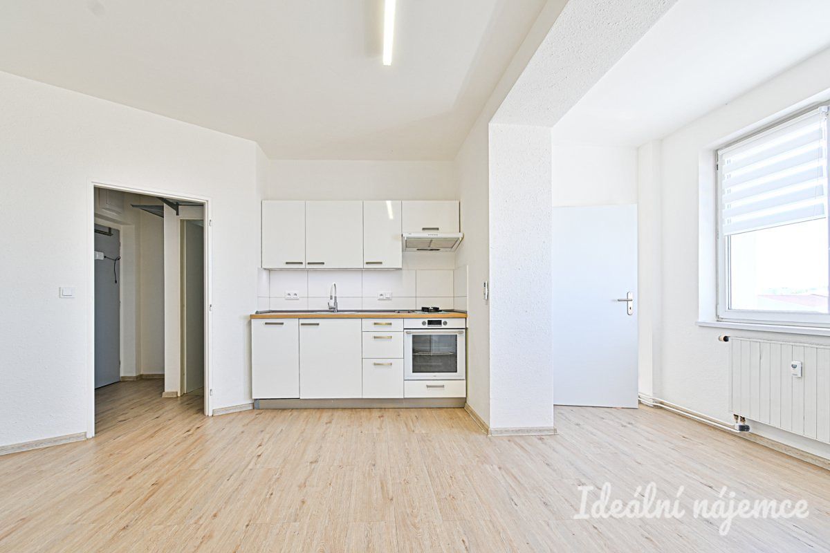 Pronájem bytu 2+kk 40 m²