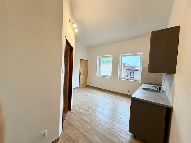 Prodej bytu 2+1 52 m², Trutnov – náhled fotky 3