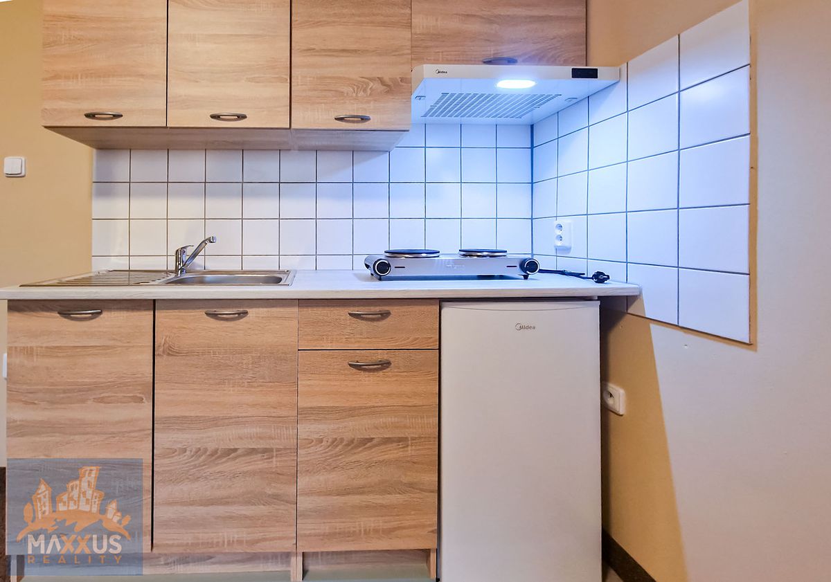 Pronájem bytu 1+kk 22 m² – fotografie 2