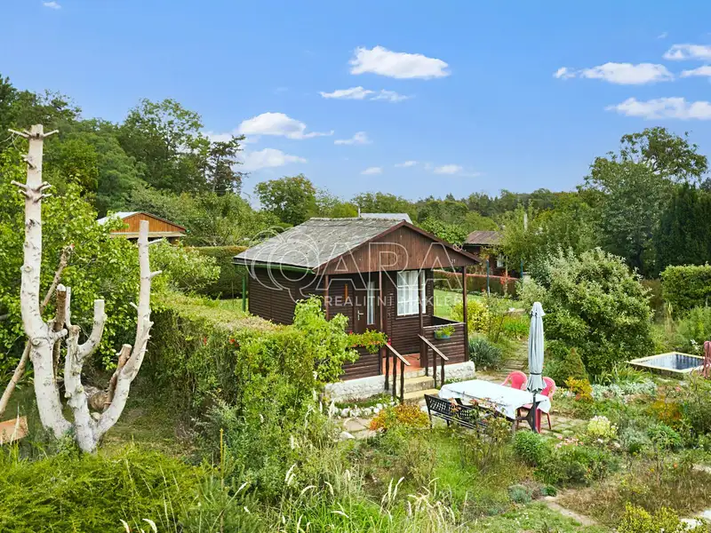 Prodej chaty 12 m², pozemek 358 m², Praha – náhled fotky 1