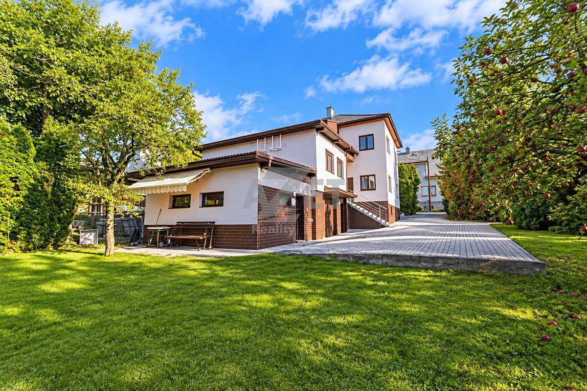 Prodej rodinného domu 420 m², pozemek 1339 m² – fotografie 4