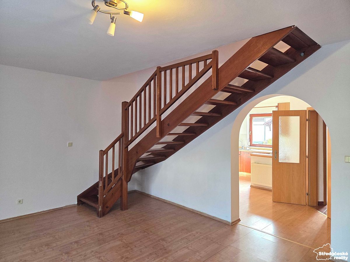 Pronájem rodinného domu 160 m², pozemek 180 m² – fotografie 3