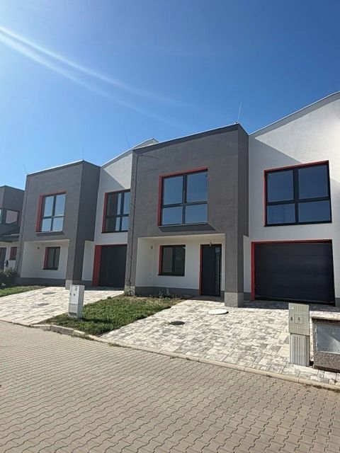 Prodej rodinného domu 182 m², pozemek 460 m² – fotografie 4