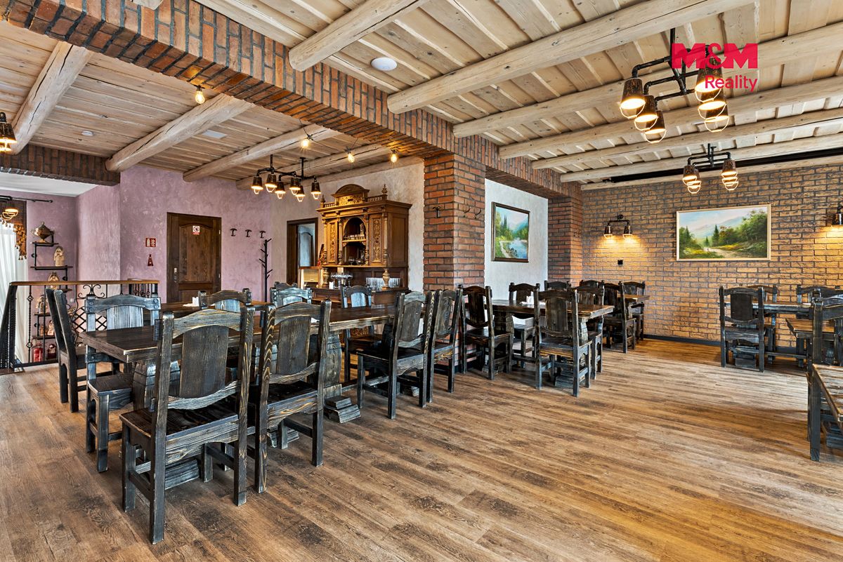 Prodej restaurace 889 m² – fotografie 2