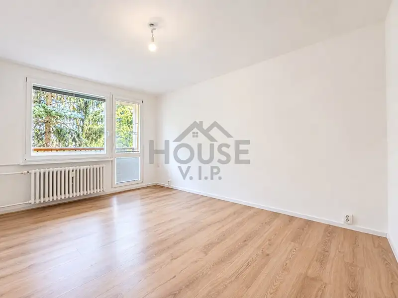 Prodej bytu 1+kk 26 m², Praha – náhled fotky 2