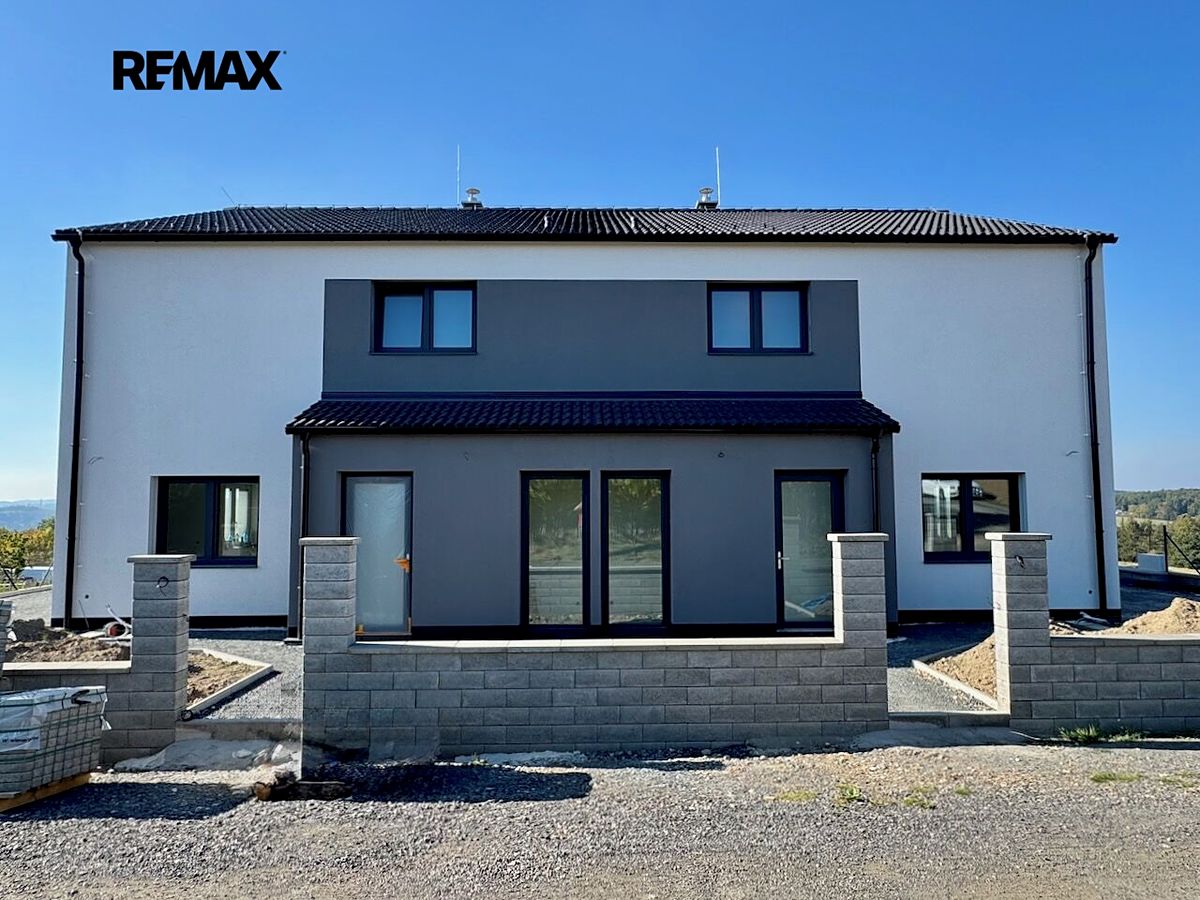 Prodej rodinného domu 139 m², pozemek 766 m² – fotografie 4