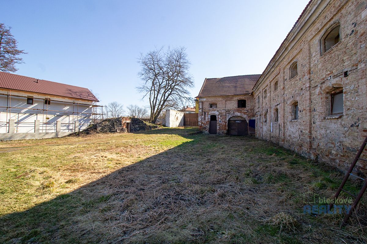 Prodej zemědělské usedlosti 1113 m², pozemek 2906 m² – fotografie 4