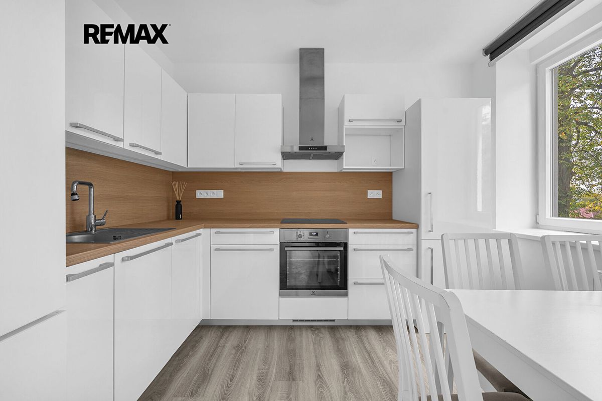 Pronájem bytu 2+1 58 m² – fotografie 5