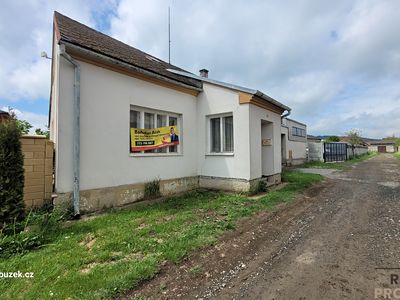 Prodej rodinného domu 110 m², pozemek 1653 m²
