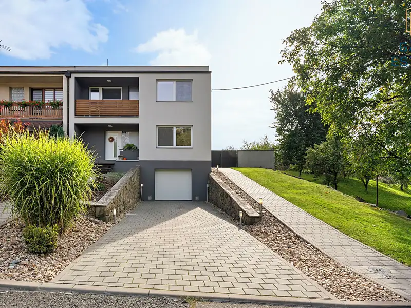 Prodej rodinného domu 177 m², pozemek 653 m², Holešov – náhled fotky 2