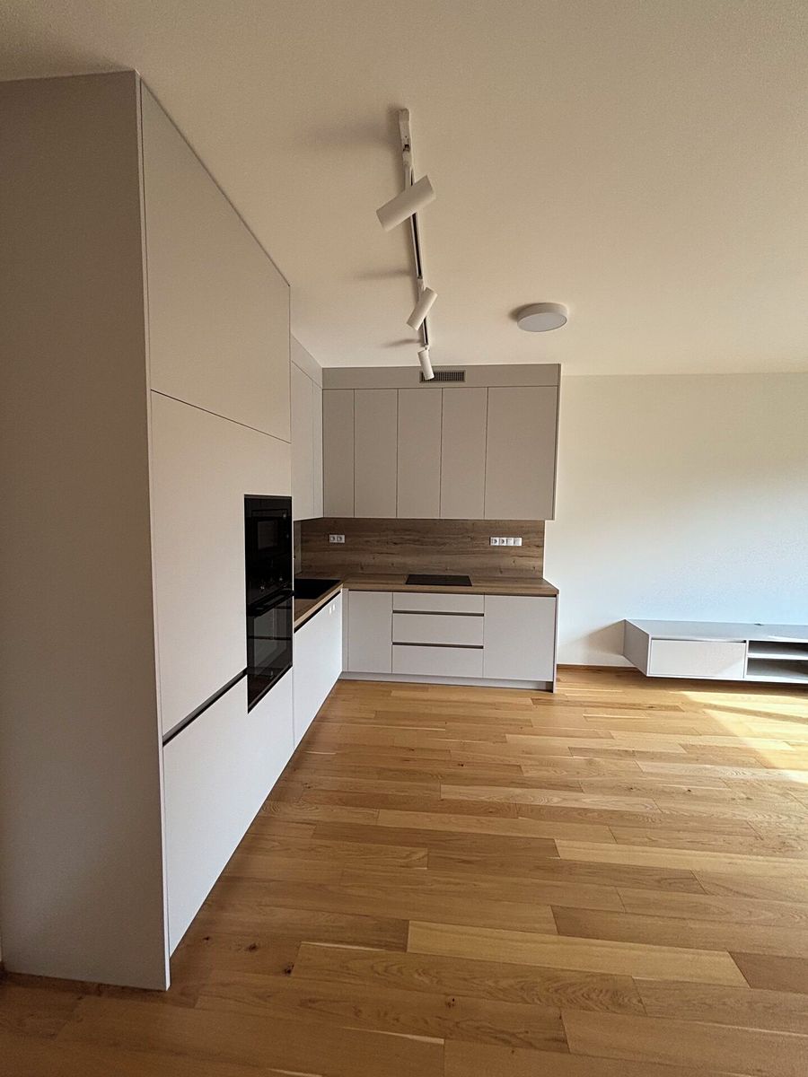 Pronájem bytu 2+kk 63 m²