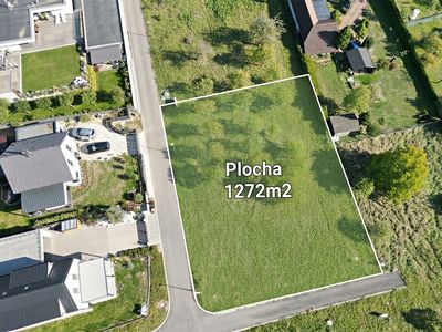 Prodej stavebního pozemku 1272 m²