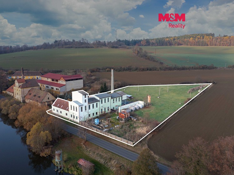 Комерційне приміщення на продаж, 762 м² (1 з 29)