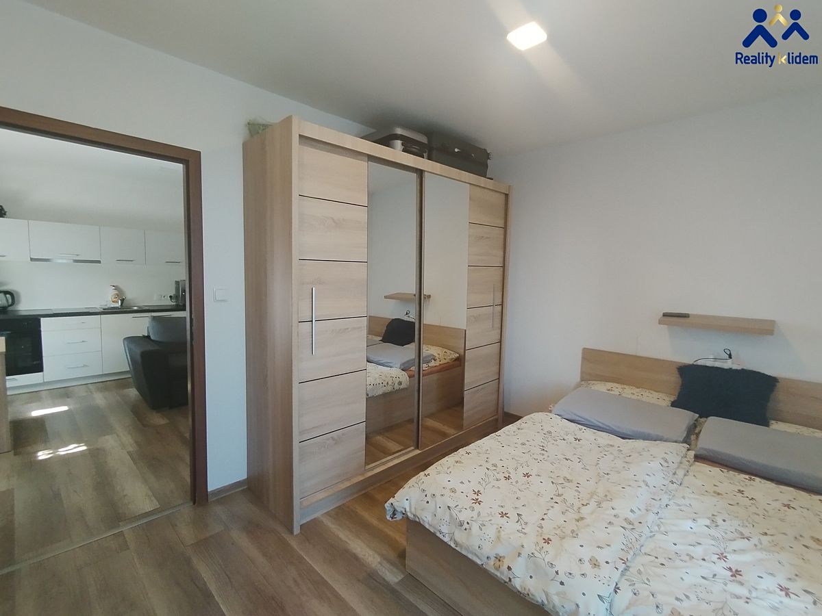 Pronájem bytu 2+kk 44 m² – fotografie 4
